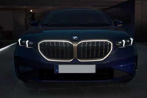 5 Series Sedan Grille View