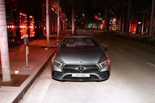 Full Front View of CLS-Class Coupe