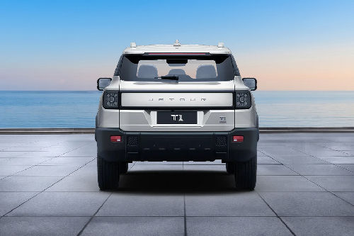 Full Rear View of Jetour T1