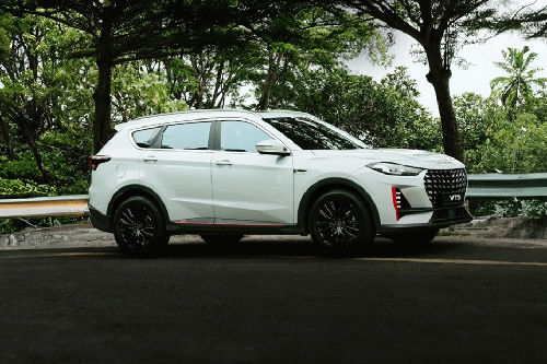 Jetour Vt 9 Rack Jetour VT9 vs MG 4 EV Perbandingan | Zigwheels