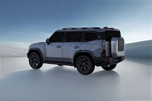 Rear Cross Side View of Jetour T2 i-DM