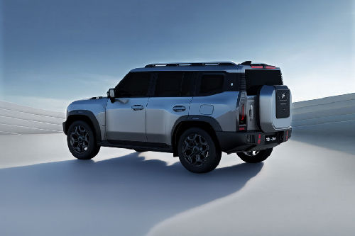 Rear Cross View of Jetour T2 i-DM