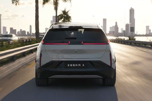 Full Rear View of ZEEKR X