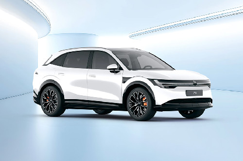 ZEEKR 7X Front Cross Side View