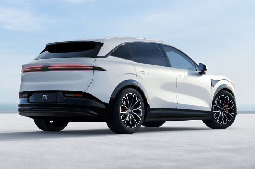 7X Rear Low Angle View