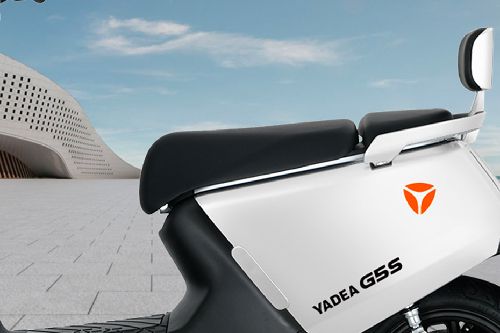 Yadea G5S Rider Seat View