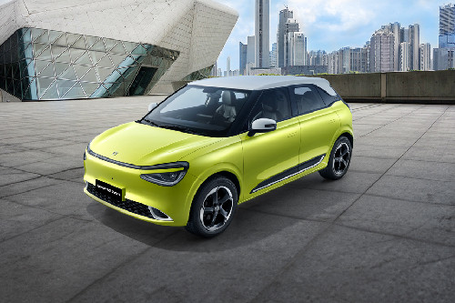 Dongfeng Box Front Side View