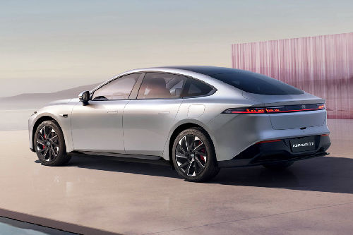 Rear Cross Side View of Dongfeng 007