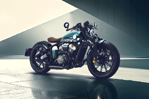 Benda Napoleon Bob 250 Slant Front View Full Image