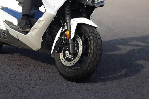 Moda Shifter 400X Front Tyre View
