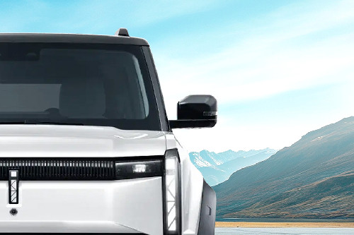 iCAUR 03 Drivers Side Mirror Front Angle