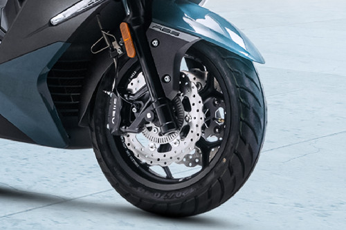 ARIIC 318 GT Front Tyre