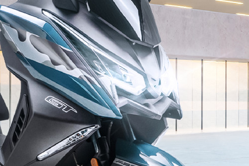 ARIIC 318 GT Head Light View