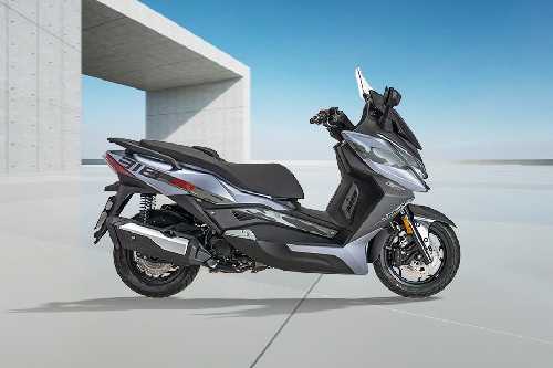 ARIIC 318 GT Right Side Viewfull Image