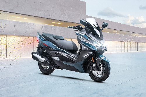 ARIIC 318 GT Slant Rear View Full Image