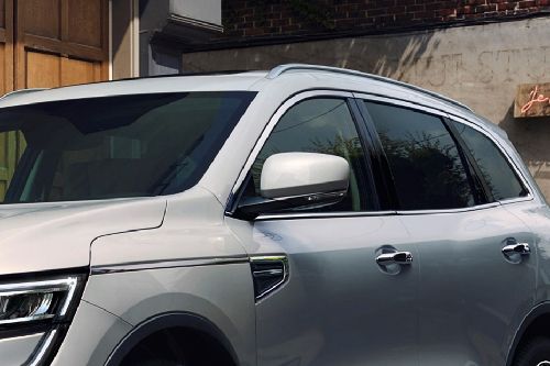 Renault Koleos Drivers Side Mirror Front Angle