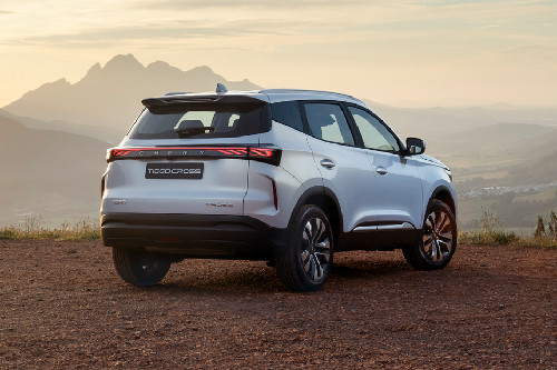 Tiggo Cross Rear angle view