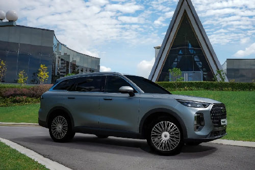 Chery Tiggo 9 Front Medium View