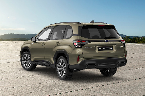 Rear Cross Side View of Subaru Forester