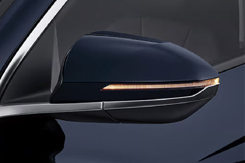 Hyundai Tucson Drivers Side Mirror Front Angle