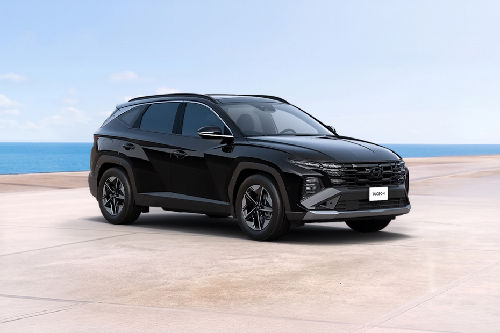 Hyundai Tucson Front Cross Side View