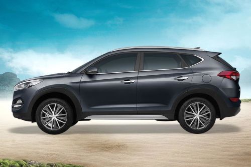 Tucson (2015-2020) Side view