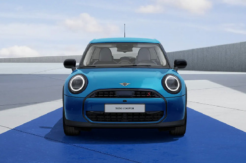 Full Front View of 5 Door