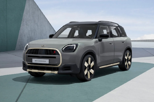 MINI Countryman Front Side View