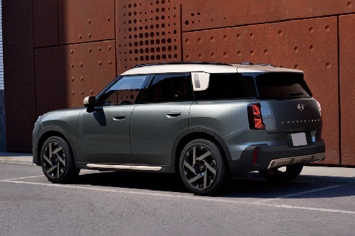 Rear Cross View of MINI Countryman