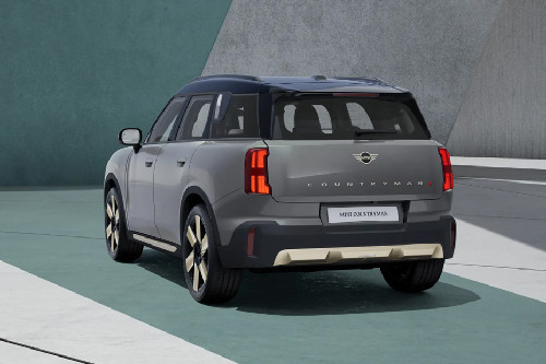 Rear Medium View of MINI Countryman