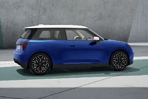 Electric Rear Medium Side View