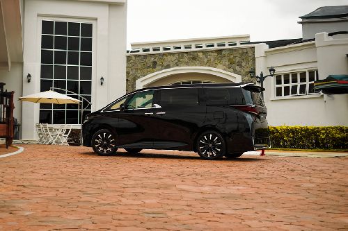 Rear Cross View of Toyota Vellfire