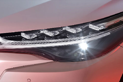 Corolla Cross Hybrid Headlight