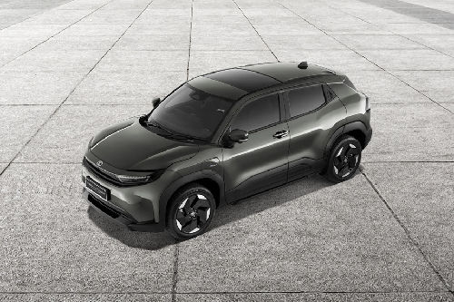 Toyota Urban Cruiser Front Side View