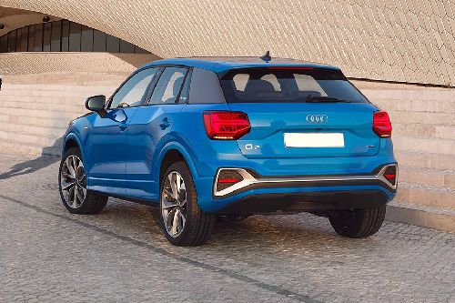 Rear Medium View of Audi Q2