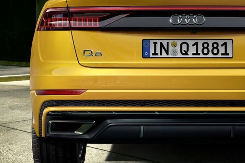 Q8 Tail light