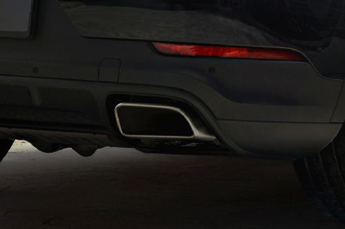 Exhaust Pipe of Porsche Cayenne
