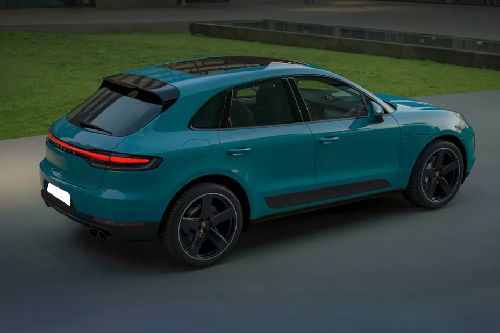 Macan Rear Medium Side View