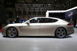 Panamera Turbo Executive Side view