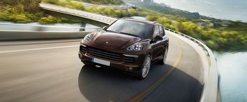 Porsche Cayenne Diesel Side Medium View