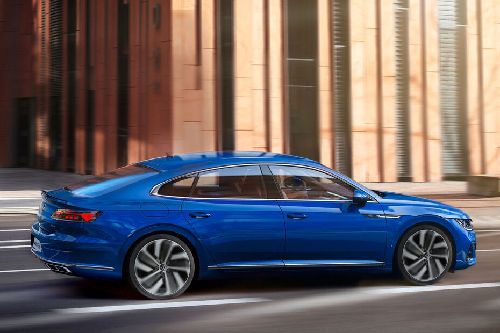 Arteon R-Line Rear Medium Side View