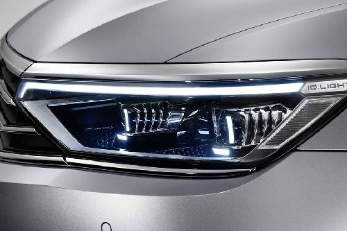 Passat R-Line Headlight
