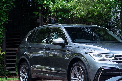 Volkswagen Tiguan Allspace Life Drivers Side Mirror Front Angle