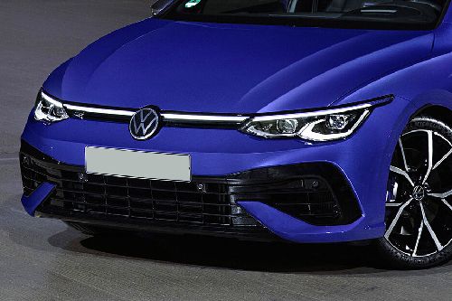 Golf R Grille View
