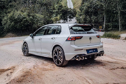 Rear Cross Side View of Volkswagen Golf R