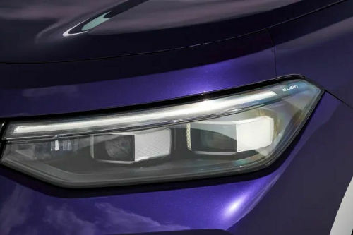 Tayron Headlight
