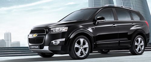 Chevrolet Captiva Front Side View