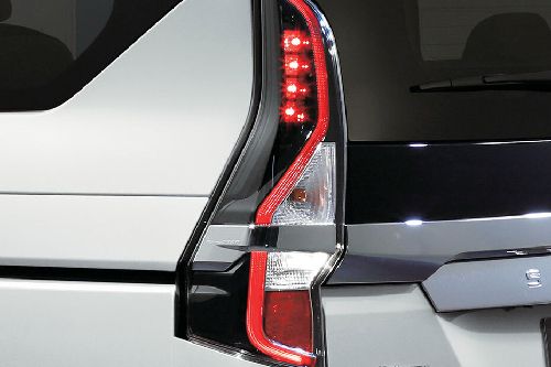 Serena Tail light