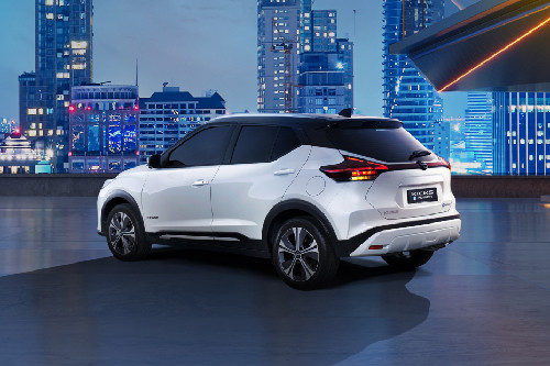 Rear Cross Side View of Nissan Kicks e-Power
