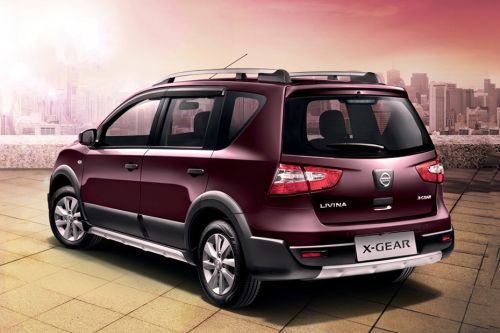 Rear Cross Side View of Nissan X-Gear